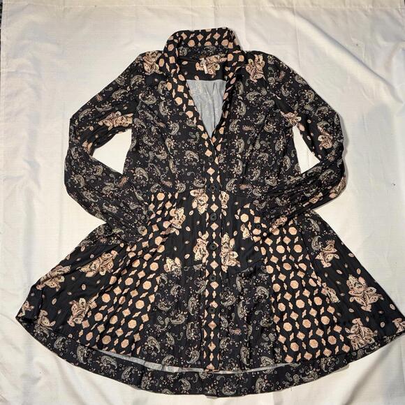 Free People Dresses & Skirts - Free People Button Dress Long Sleeve Tunic Flare Ditsy Print Paisley Floral